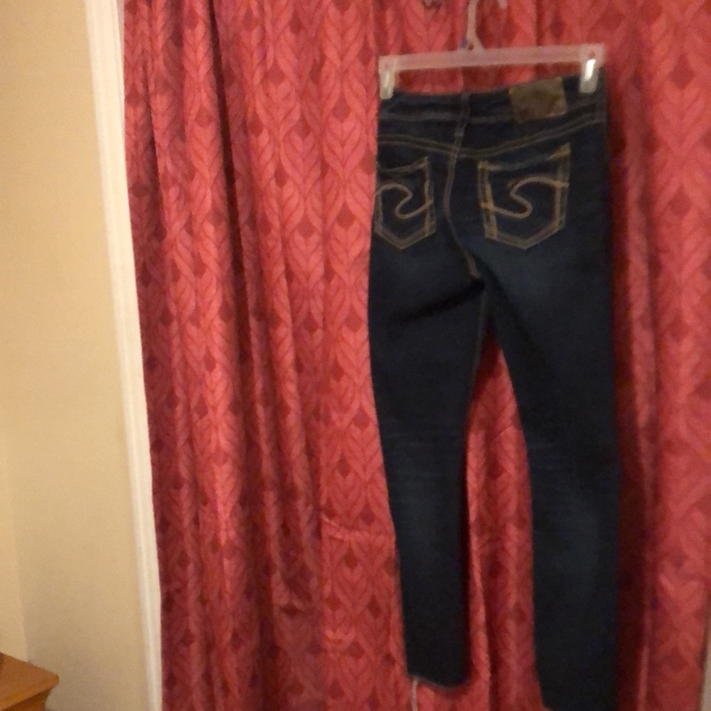 Silver Jeans - Picture 5 of 6